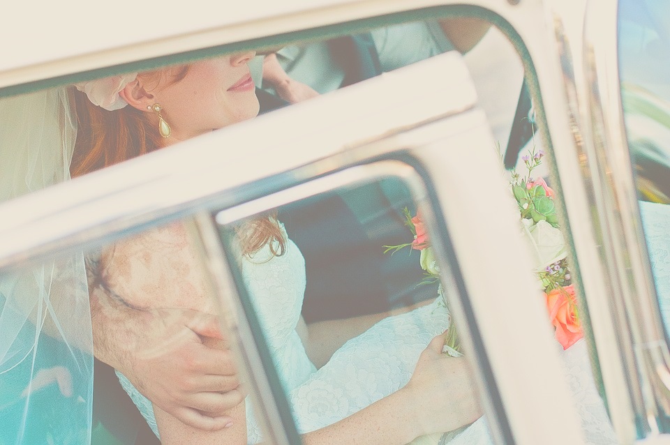 wedding_car_fade